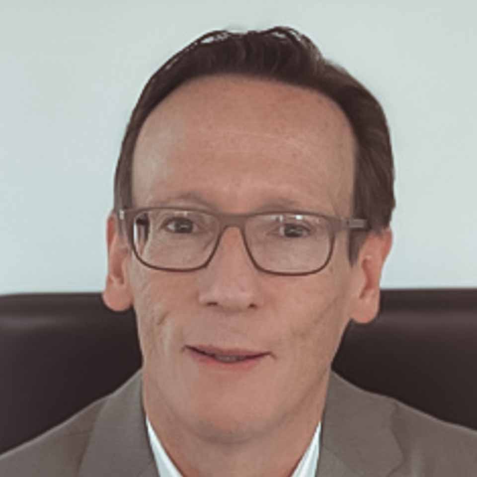 Dr. Christoph Neumann